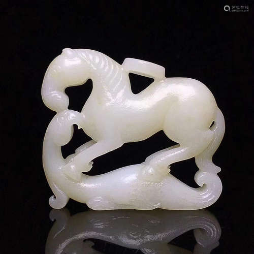 A HETIAN JADE HAND PIECE