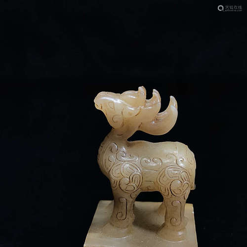 A HEITIAN JADE DEER SEAL