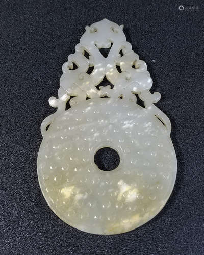 A HETIAN JADE PENDANT