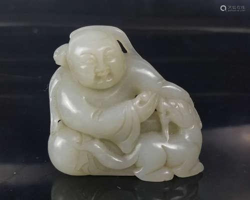 A HETIAN JADE PENDANT