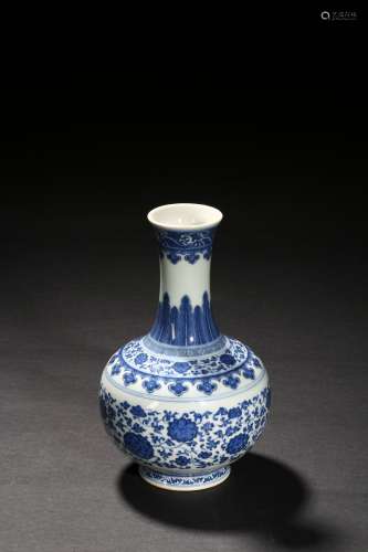 A blue and white 'lotus' bottle vase