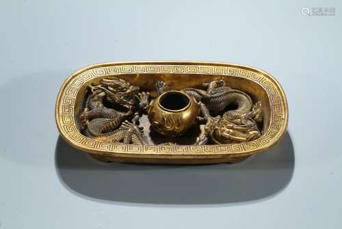 A gilt bronze 'double dragon' washer