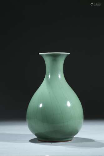 A Longquan celadon vase