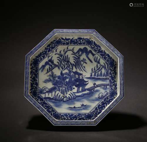 An octagonal blue and white landscape dish