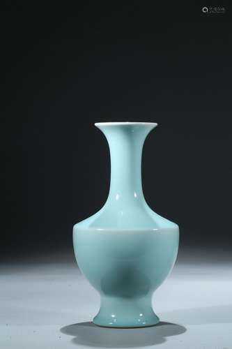 A monochrome blue glazed vse