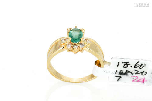 14K YG EMERALD AND DIAMOND RING