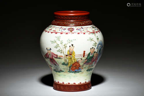 FAMILLE ROSE 'CHILDREN' JAR