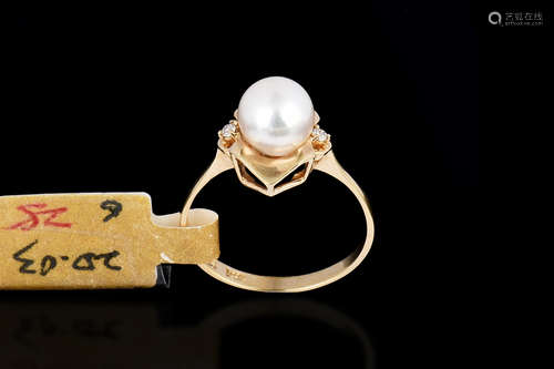 14K YG PEARL AND DIAMOND RING