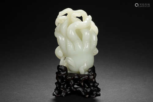 HETIAN WHITE JADE CARVED BUDDHA'S HAND FIGURE