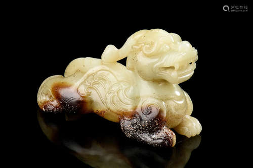 JADE CARVED 'MYTHICAL BEAST' ORNAMENT