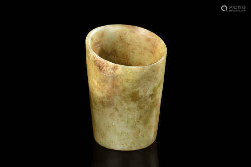 HONGSHAN CULTURE JADE CARVED RITUAL VESSEL