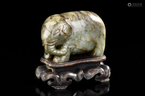 JADE CARVED 'ELEPHANT' FIGURE