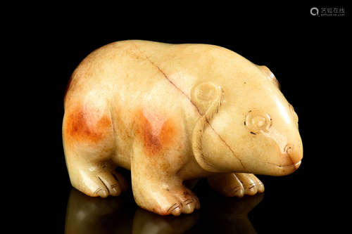 JADE CARVED 'BEAR' FIGURE