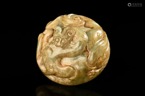 JADE CARVED 'CHILONG' SWORD POMMEL ORNAMENT