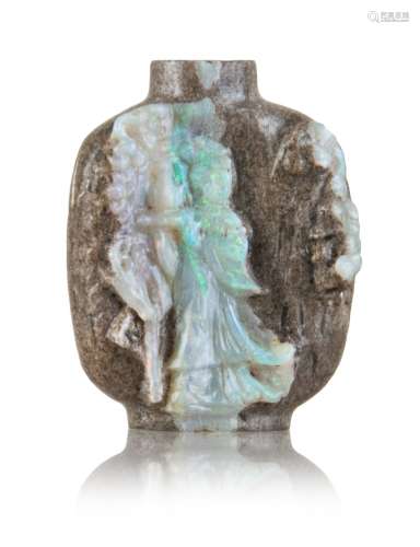 43. NATURAL OPAL CARVED SNUFF BOTTLE,19-20 TH CENTURY
