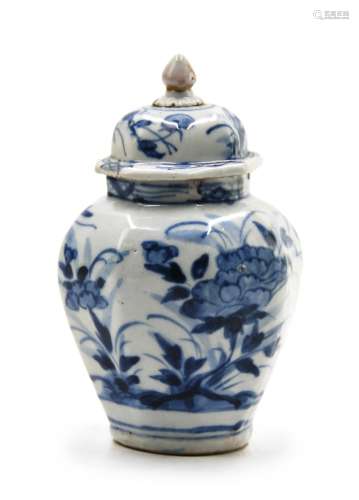 122. BLUE AND WHITE JAR WITH LID; QING DYNASTY