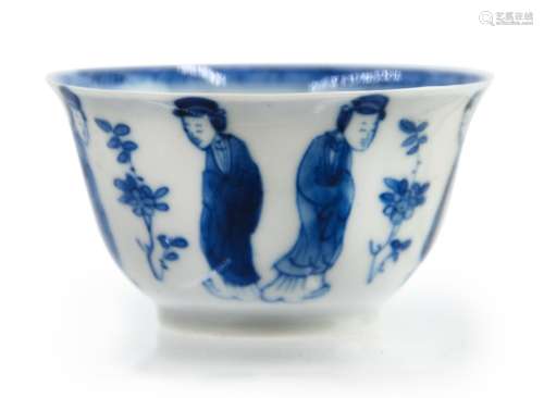 165. BLUE AND WHITE FIGURAL TEA CUP; QING DYNASTY