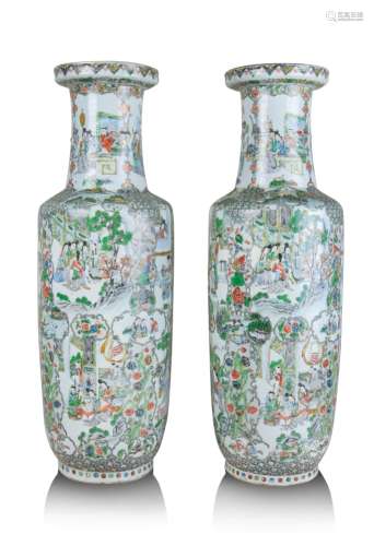 119. PAIR OF WUCAI ROLEAU VASES; DAOGUANG(1820-1850)