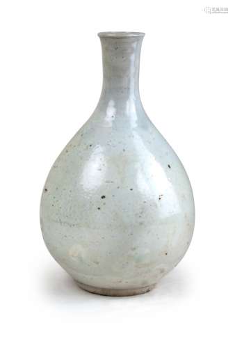 349. KOREAN WHITE GLAZED DAN VASE