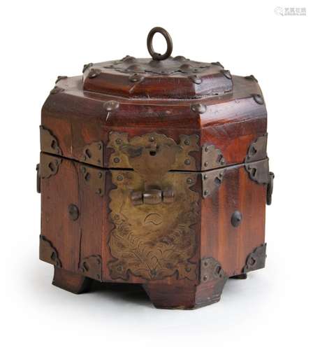 394. KOREAN WOOD AND BRASS OCTAGONAL BOX