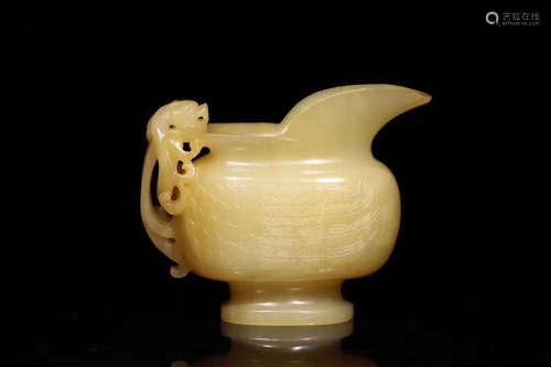 A HETIAN JADE CUP VESSEL