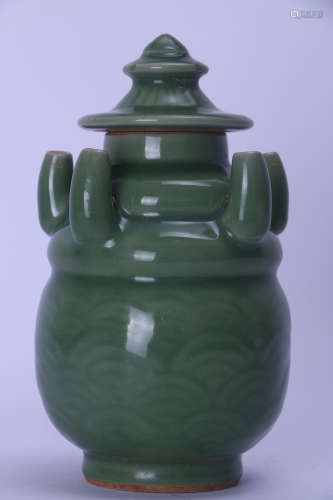 SONG DYANSTY A LONGQUAN VASE WITH SONG DYNASTY