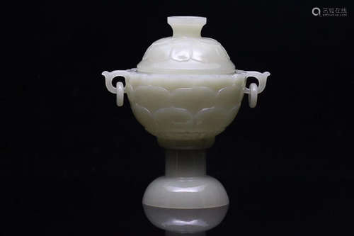 AN OLD TIBETAN HETIAN JADE SEED MATERIAL CENSER