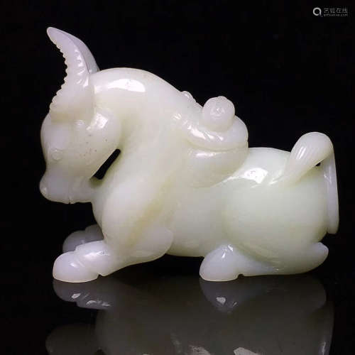 A HETIAN JADE ORNAMENT