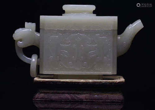 AN OLD TIBETAN HETIAN JADE SEED MATERIAL JADE TEAPOT