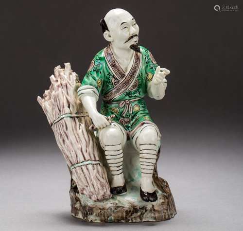 A chinese  famille verte figure from Qing Dynasty by Zeng Long Sheng