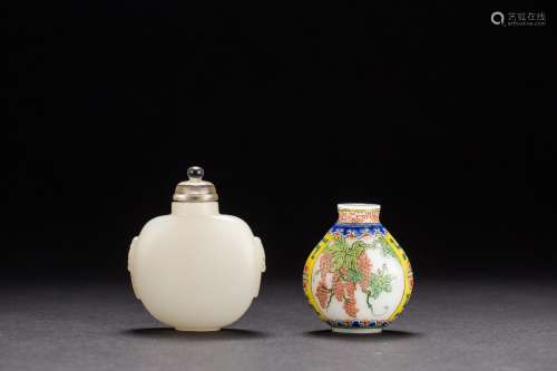 Two Chinese Peking glass snuffle bottles from Qing Dynasty Qianglong Mark