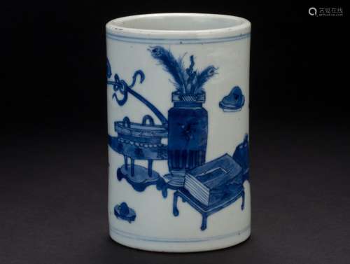A Chinese Blue and White porcelain brush pot from Mid-Qing Dynasty