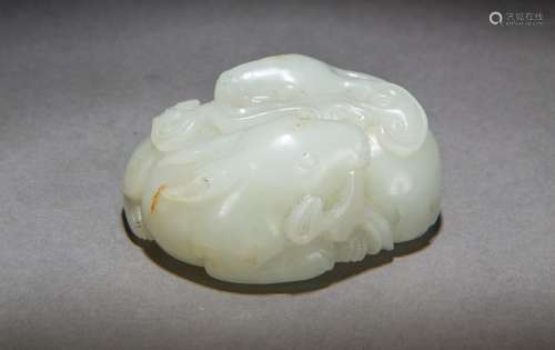 A Carved Hetian White Jade Figure of Rabbits from Qing Dynasty