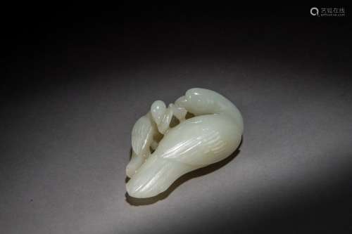 A Carved Hetian White Jade Figure of Magpies from Qing Dynasty