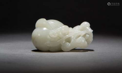 A Carved Hetian White Jade Figure of Auspicious Crane and Ganoderma from Qing Dynasty