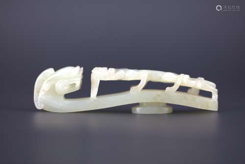 Jade carved dragon buckle from Qing period