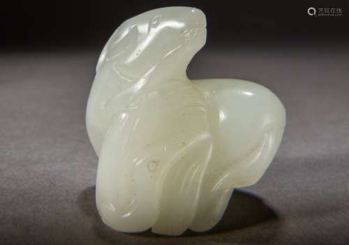A Carved Hetian White Jade figure of Deer and Crane From Qing Dynasty