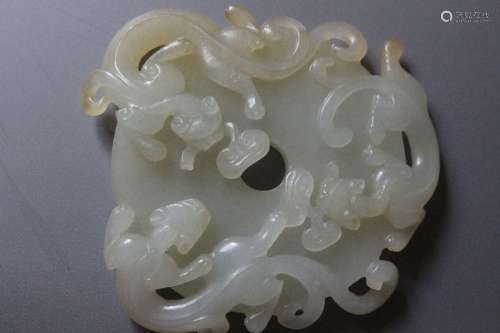 A Carved white Jade Pendant of Dragons from Qing Dynasty