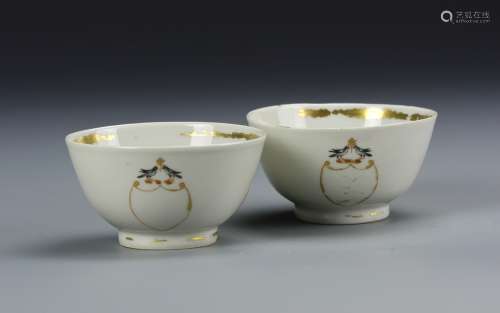 Pair of Export Famille Rose Bowls