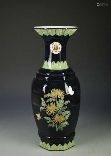 Chinese Noir Vase