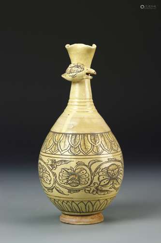 Chinese Cizhou Yao Vase