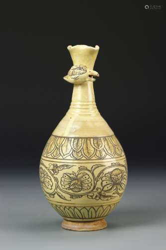 Chinese Cizhou Yao Vase