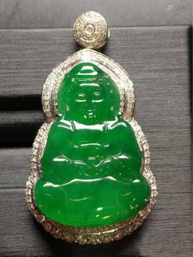 A NATURAL JADEITE GUANYIN DESIGN PENDANT