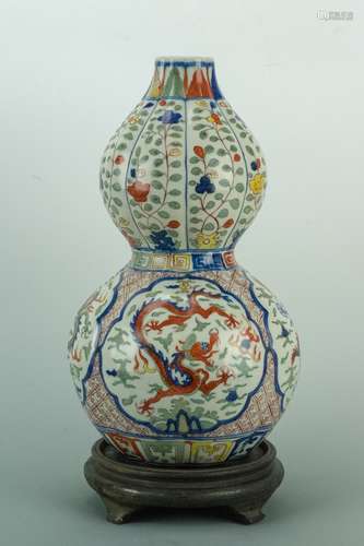 MING WANLI Mark 'DOUCAI' double-gourd vase