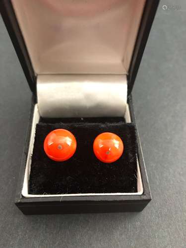 A Pair of Coral Earring