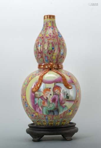 QING QIANLONG MarkGilt-Decorated european double-gourd vase