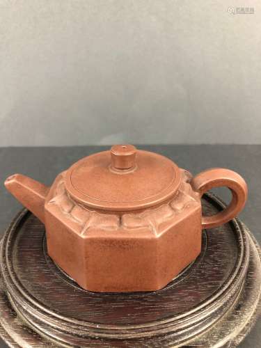 19th century.A Perfect Zisha tea pot made by two master.