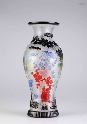 Chinese Peking Glass Vase of Tree Color