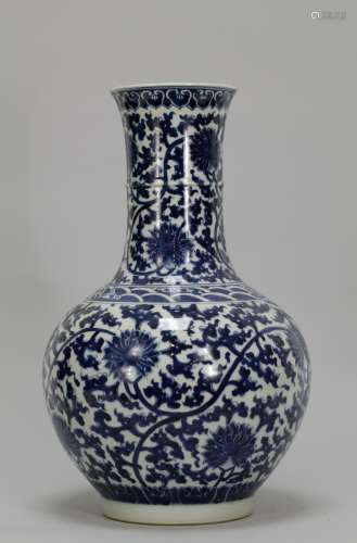 Chinese Blue/White Lotus Flower Designed Porcelain