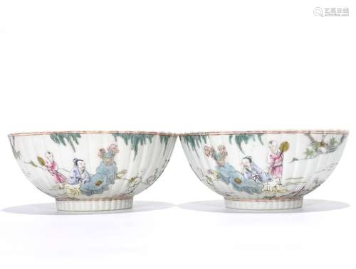 Pair of Chinese Famille Rose Porcelain Bowl, Marke